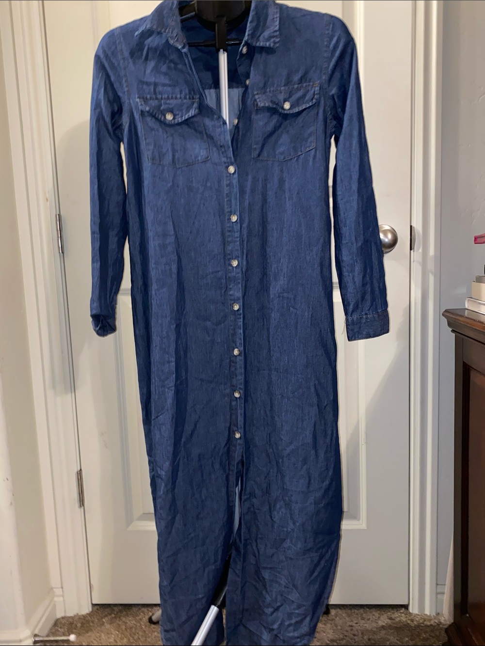 NWOT FASHION DENIM BUTTON DOWN DRESS IN SIZE SMALL